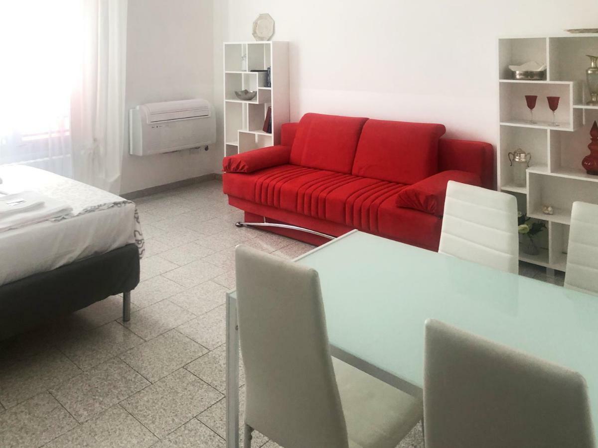 Tourist House Bologna - Fringe - Self Check-In Apartment ภายนอก รูปภาพ