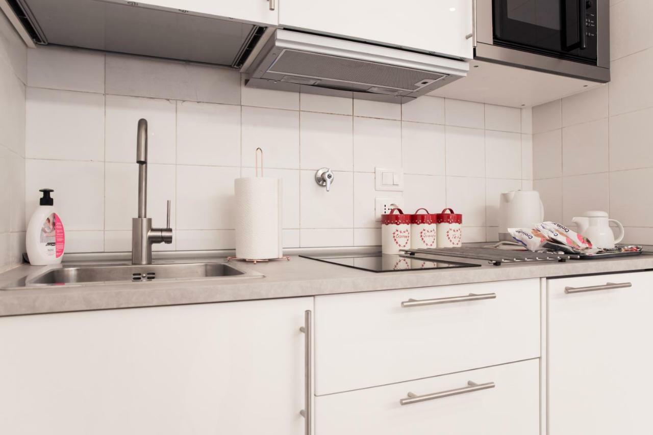 Tourist House Bologna - Fringe - Self Check-In Apartment ภายนอก รูปภาพ