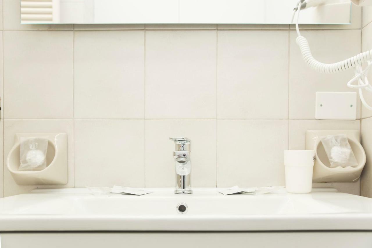 Tourist House Bologna - Fringe - Self Check-In Apartment ภายนอก รูปภาพ